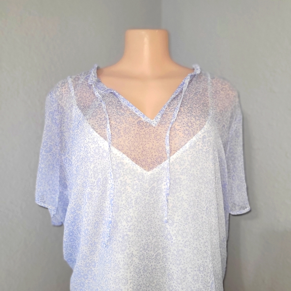 Abercrombie & Fitch top